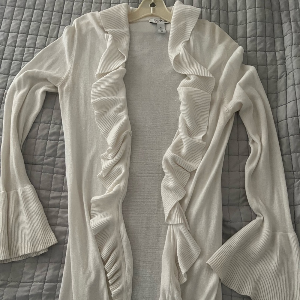 White House/Black Market lightweight sweater